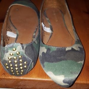 Camo, gold studded flats